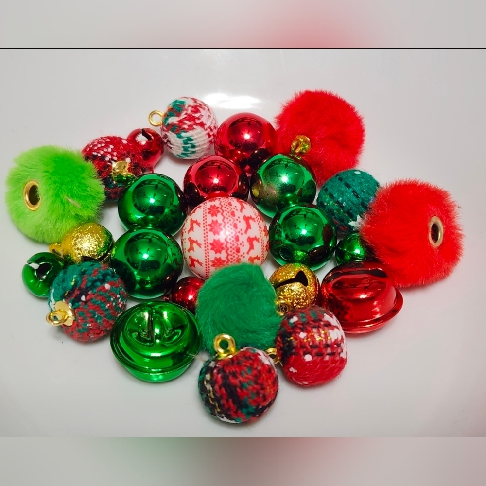 Beads Pendants Red‎ Green Pom Pom Bells Fluffy Crafts Christmas Holiday Jewelry